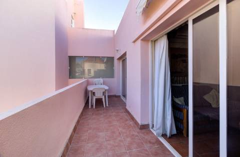 Apartamento T2 com Varanda e Piscina no Parque dos Reis - A 500 m da Praia de Monte Gordo