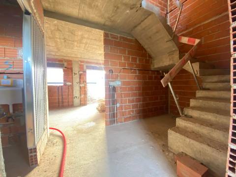 Moradia T3 em construção na Fuzeta,