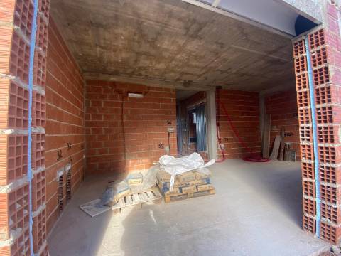 Moradia T3 em construção na Fuzeta,