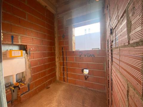 Moradia T3 em construção na Fuzeta,