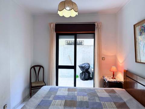 Apartamento T2 | Rés do Chão - Monte Gordo - Arrendamento Setembro - Julho