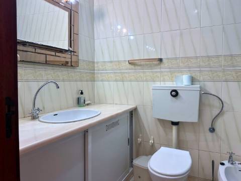 Apartamento T2 | Rés do Chão - Monte Gordo - Arrendamento Setembro - Julho