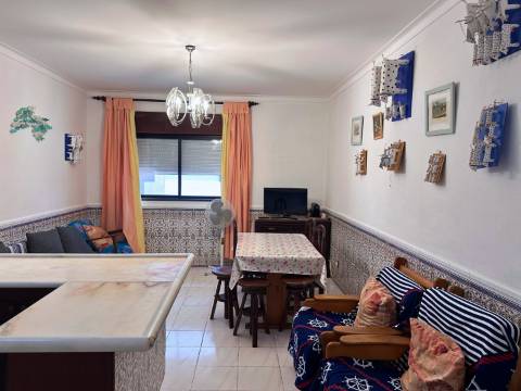 Apartamento T2 | Rés do Chão - Monte Gordo - Arrendamento Setembro - Julho