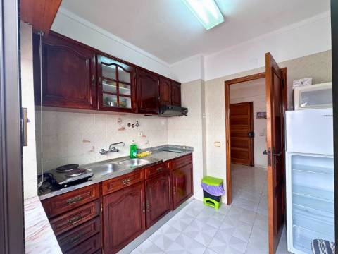 Apartamento T1 com Varanda a Sul | Arrendamento Anual | Monte Gordo