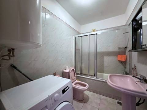 Apartamento T1 com Varanda a Sul | Arrendamento Anual | Monte Gordo