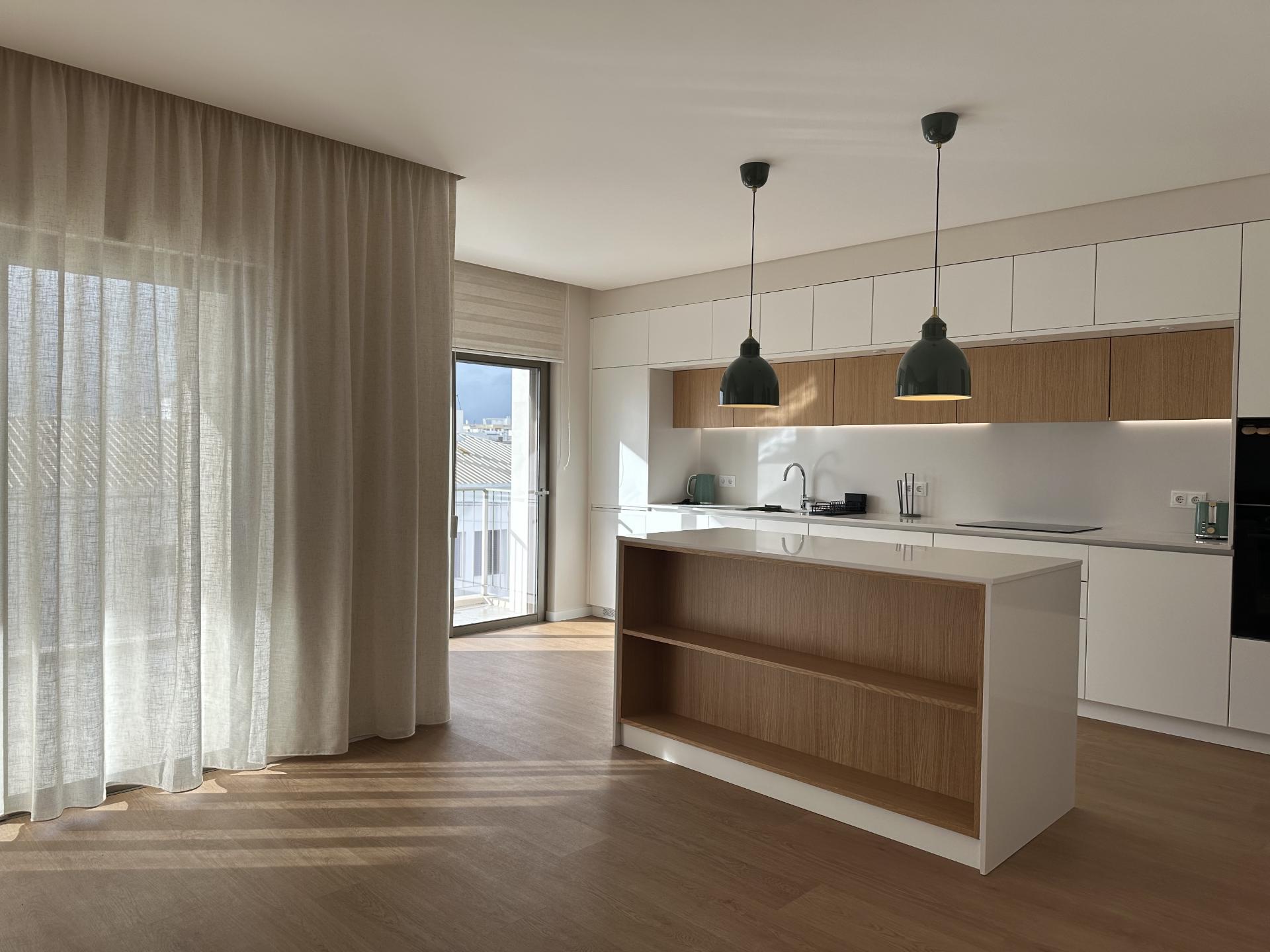 Apartamento T3 de Luxo na Baixa de Olhão - 189 m² de Elegância e Conforto
