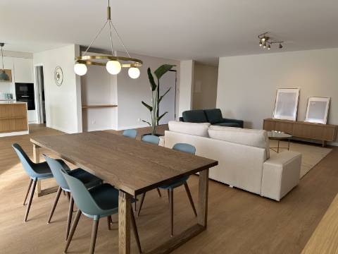 Apartamento T3 de Luxo na Baixa de Olhão - 189 m² de Elegância e Conforto