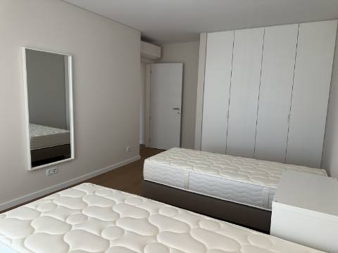 Apartamento T3 de Luxo na Baixa de Olhão - 189 m² de Elegância e Conforto