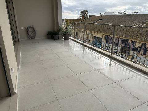 Apartamento T3 de Luxo na Baixa de Olhão - 189 m² de Elegância e Conforto