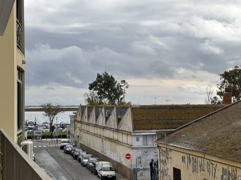 Apartamento T3 de Luxo na Baixa de Olhão - 189 m² de Elegância e Conforto