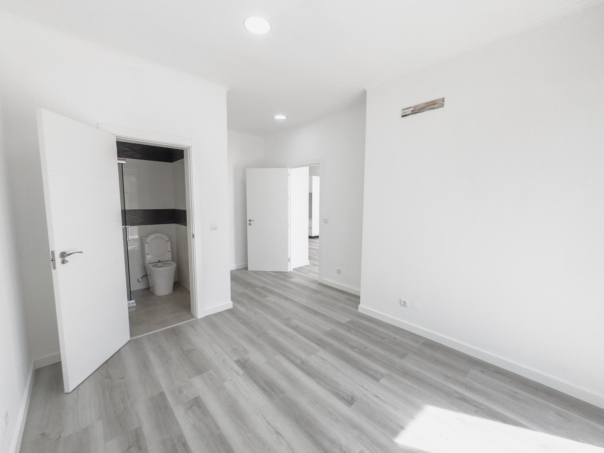 Apartamento T2 Novo no R/C com Fantástica Vista para o Rio Guadiana