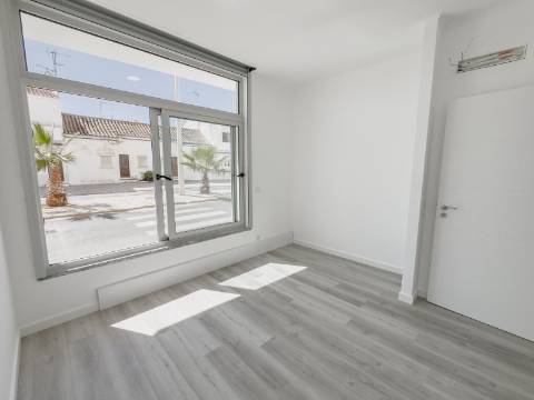 Apartamento T2 Novo no R/C com Fantástica Vista para o Rio Guadiana