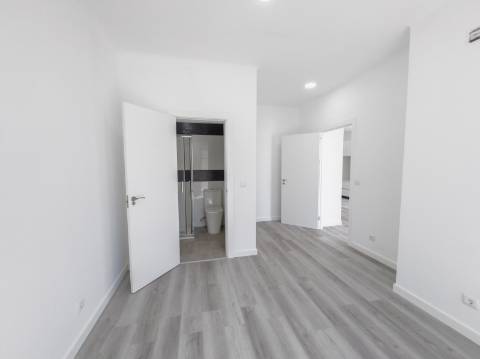 Apartamento T2 Novo no R/C com Fantástica Vista para o Rio Guadiana