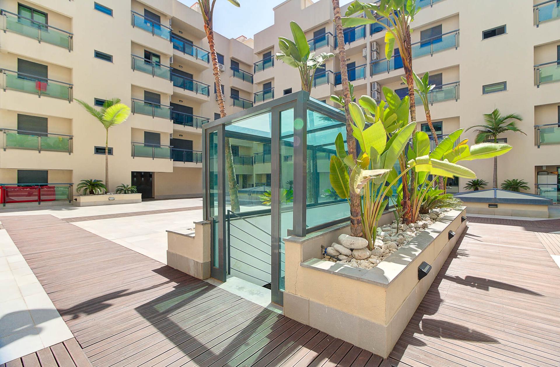 Apartamento T1 com áreas amplas e excelentes acabamentos - localização privilegiada