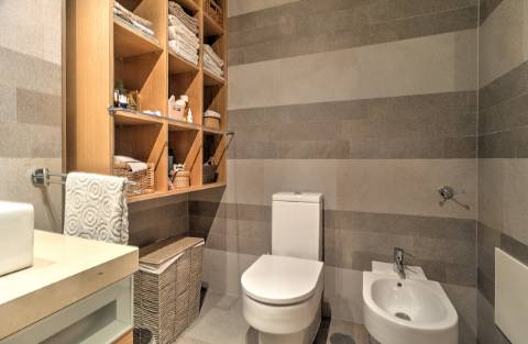 Apartamento T1 com áreas amplas e excelentes acabamentos - localização privilegiada