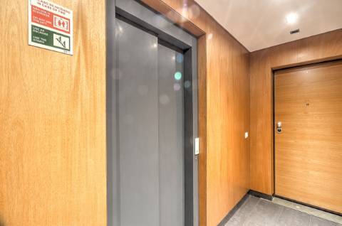 Apartamento T1 com áreas amplas e excelentes acabamentos - localização privilegiada