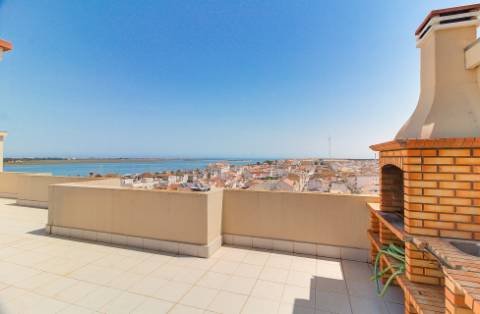 Apartamento T1 com áreas amplas e excelentes acabamentos - localização privilegiada