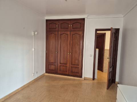 Excelente T3 para venda em Vila Real de Santo Antonio