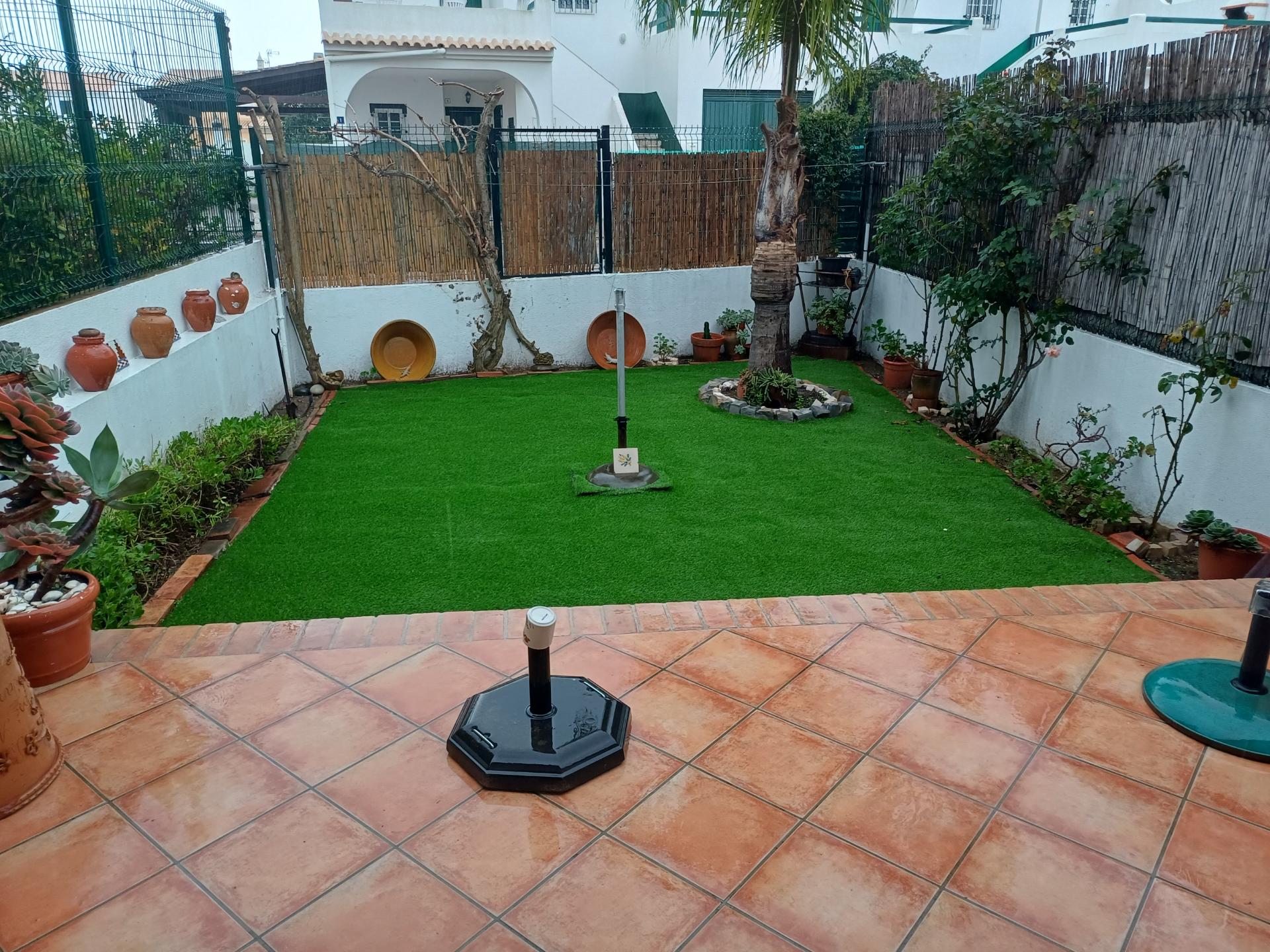 Elegante Moradia Mobilada a Poucos Minutos da Praia da Altura