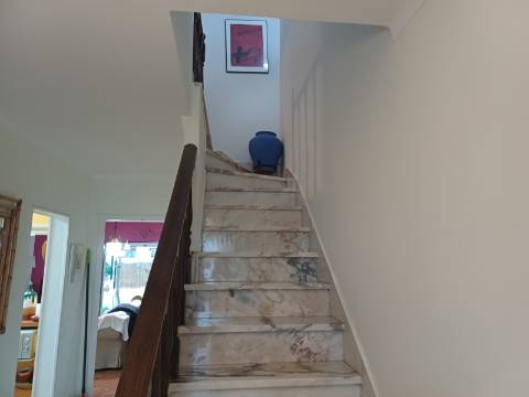 Elegante Moradia Mobilada a Poucos Minutos da Praia da Altura