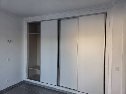 Moradia V3 em Santa Rita para venda com vista mar