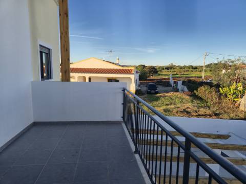 Moradia V3 em Santa Rita para venda com vista mar