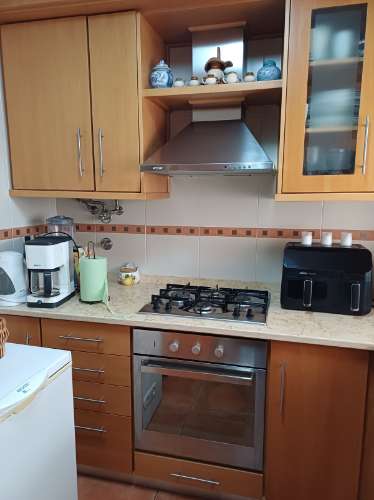 Moradia T2 em banda com Garagem , varandas e quintal com BBQ