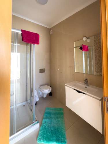 Espetacular Moradia V3 em suite + T2 com Piscina aquecida e Garagem em Vila Nova de Cacela