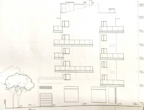 Negócio Imperdível: Lote em Olhão para Prédio de 20 Apartamentos! Areas entre os 81m2 e 152m2