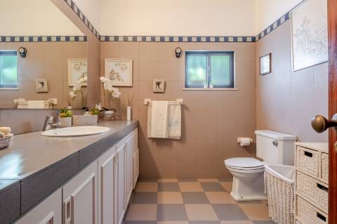 Quinta com 3 Casas + Piscina e Garagem | 6.040 m² - Moncarapacho
