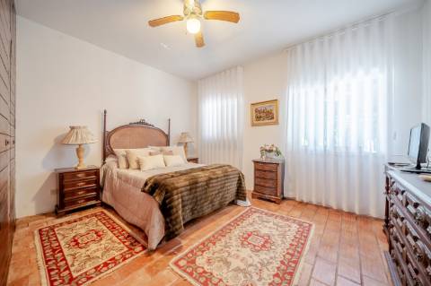 Quinta com 3 Casas + Piscina e Garagem | 6.040 m² - Moncarapacho
