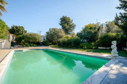 Quinta com 3 Casas + Piscina e Garagem | 6.040 m² - Moncarapacho
