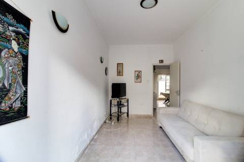 Casa Típica para Remodelar no Coração do Centro Histórico de Vila Real de Santo António