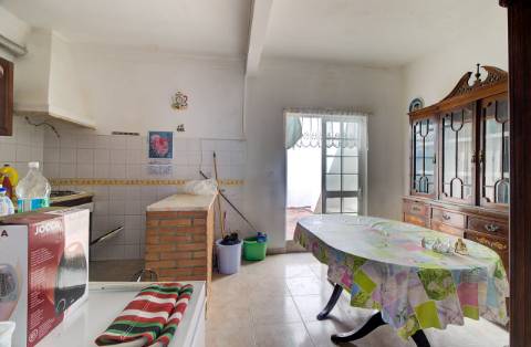 Casa Típica para Remodelar no Coração do Centro Histórico de Vila Real de Santo António