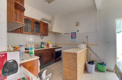 Casa Típica para Remodelar no Coração do Centro Histórico de Vila Real de Santo António