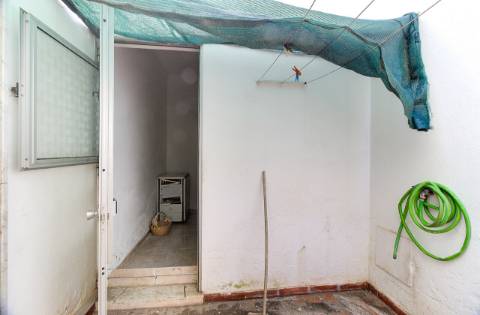 Casa Típica para Remodelar no Coração do Centro Histórico de Vila Real de Santo António