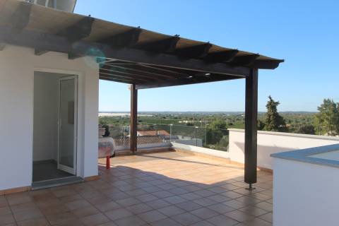 Moradia em condomínio com piscina a 10 minutos de Tavira