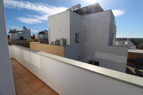 Moradia em condomínio com piscina a 10 minutos de Tavira