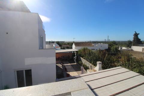 Moradia em condomínio com piscina a 10 minutos de Tavira