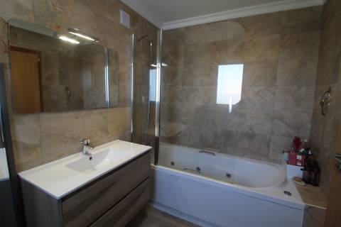 Moradia em condomínio com piscina a 10 minutos de Tavira