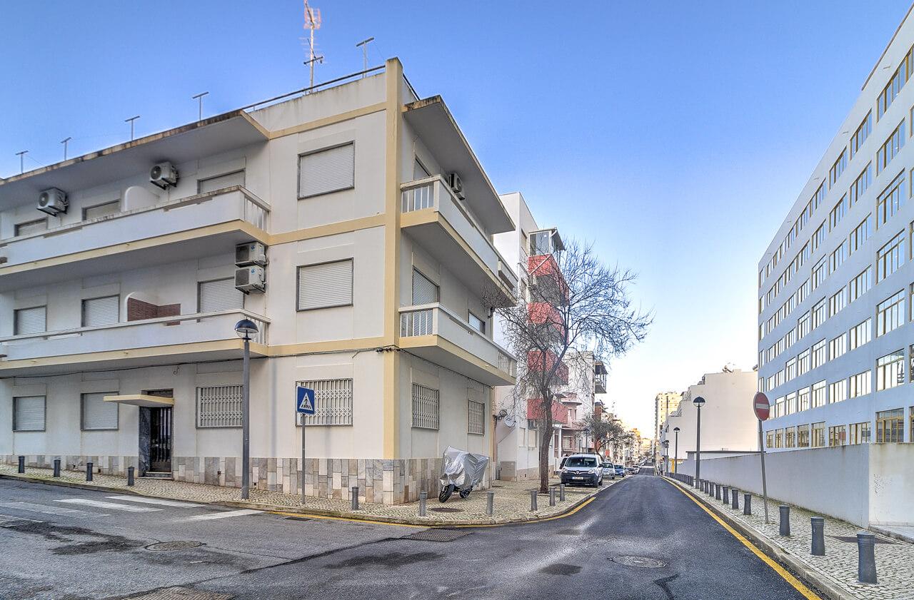 Exclusivo Apartamento T1 a 100 Metros da Praia de Monte Gordo