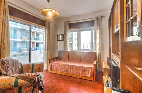 Exclusivo Apartamento T1 a 100 Metros da Praia de Monte Gordo