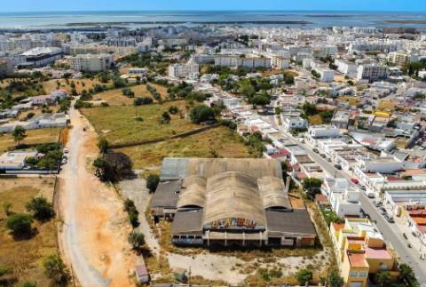 Terreno com Projeto Aprovado para 150 fogos - Olhão.