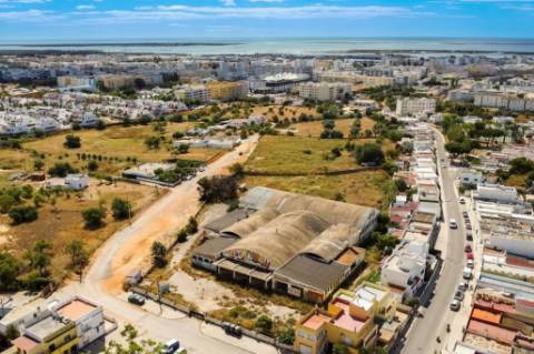 Terreno com Projeto Aprovado para 150 fogos - Olhão.