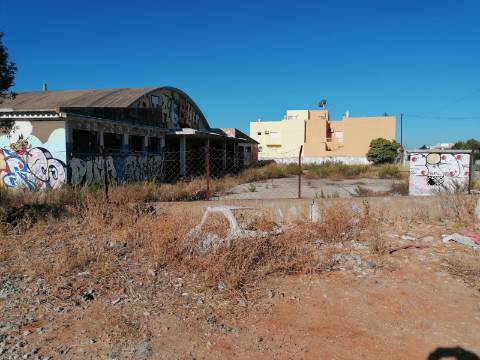 Terreno com Projeto Aprovado para 150 fogos - Olhão.