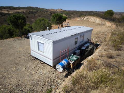 TERRENO RUSTICO COM ÁGUA - ESTRUTURA AMOVÍVEL - CORTE DO GAGO - CASTRO MARIM - ALGARVE