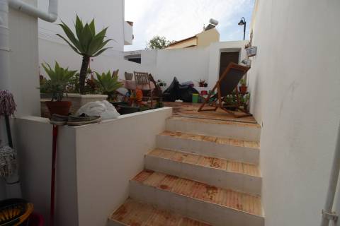 Encantadora casa térrea totalmente remodelada no coração de Castro Marim.