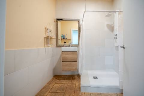 Moradia T4 com 4 Pisos e Loja | Garagem | Rooftop Panorâmico Vista Rio | Ayamonte