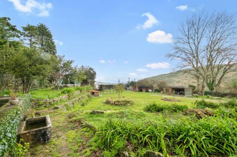 Quinta com Moradia e Terreno Total de 4.680 m² | Arruda dos Vinhos