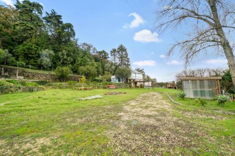 Quinta com Moradia e Terreno Total de 4.680 m² | Arruda dos Vinhos